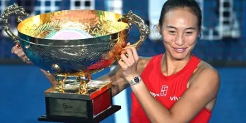 Zheng captures China Open crown