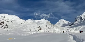 15 Nepali workers die in Himalayan avalanche