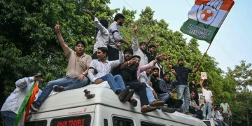 New Delhi locks down ahead of mass protest