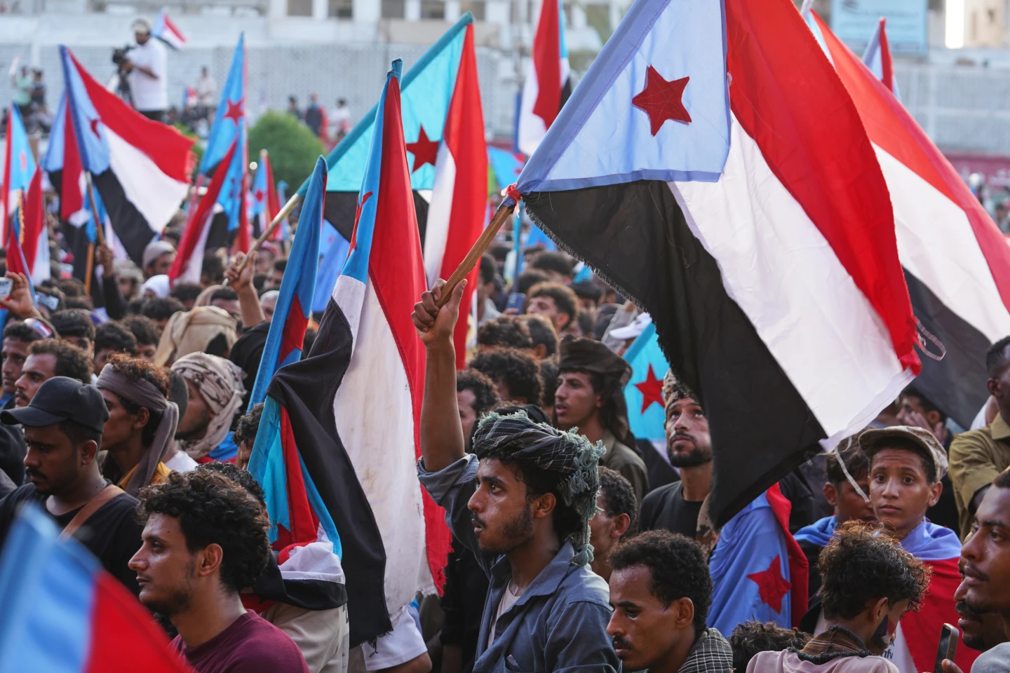 Houthis look to build ballistic missiles with more Chinese supplies