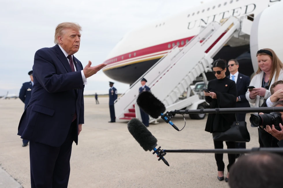 US warns allies to prepare for possible Iran strikes