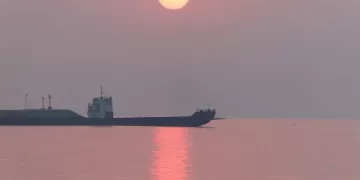 Iran: Hormuz Strait stays closed until conditions met