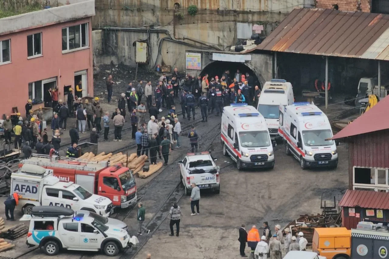 2 dead, 5 injured in coal mine explosion in Türkiye