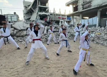 Gaza taekwondo athletes train amid rubble