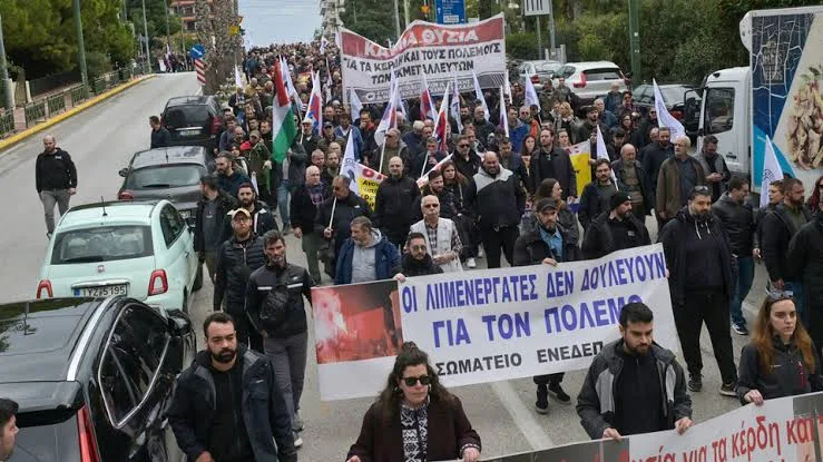 Dockworkers strike in Europe