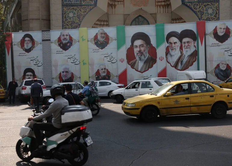 Iran's envoys meet Qatari mediators as threat looms of US strikes after midterms 2 - Egyptian Gazette Iran’s envoys meet Qatari mediators as threat looms of US strikes after midterms