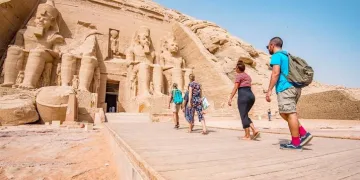 Egypt ready for more tourists, minister tells WTTC